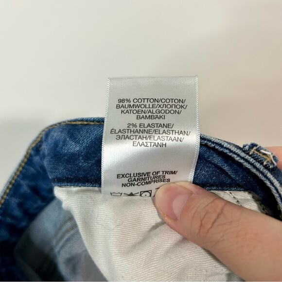 Silver Jeans Women’s Izzy Ankle Kicker Jeans Medium Blue Wash Size 29 x 26 EUC - Picture 6 of 9